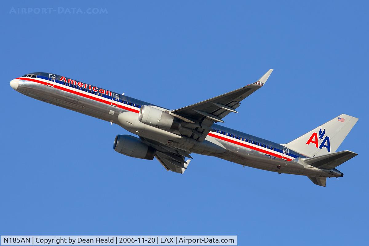 N185AN, 2001 Boeing 757-223 C/N 32379, American Airlines N185AN (FLT AAL2450) climbing out from RWY 25R enroute to Dallas Fort Worth Int'l (KDFW).