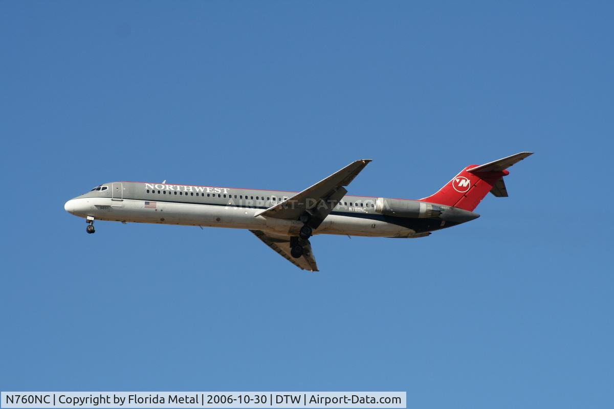 N760NC, 1976 McDonnell Douglas DC-9-51 C/N 47708, old colors