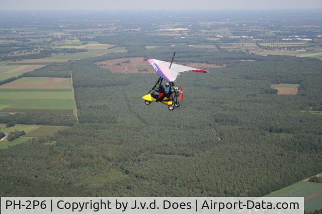 PH-2P6, Cosmos BI 90 C/N 21034, PH-2P6 Flying in Veulen Holland