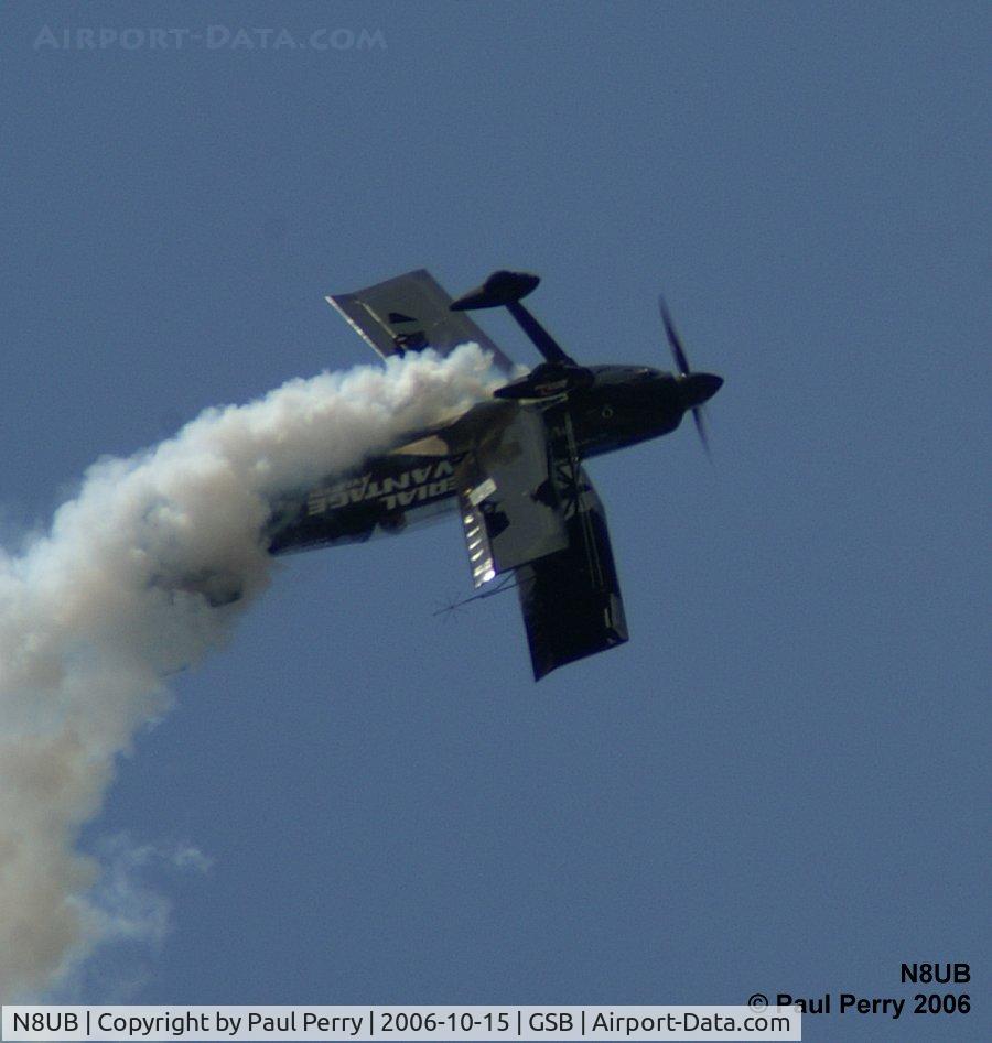 N8UB, 2004 Ultimate 20-300S C/N 0001, Pulling hard, unloading the Gs.  John Boyd would be proud