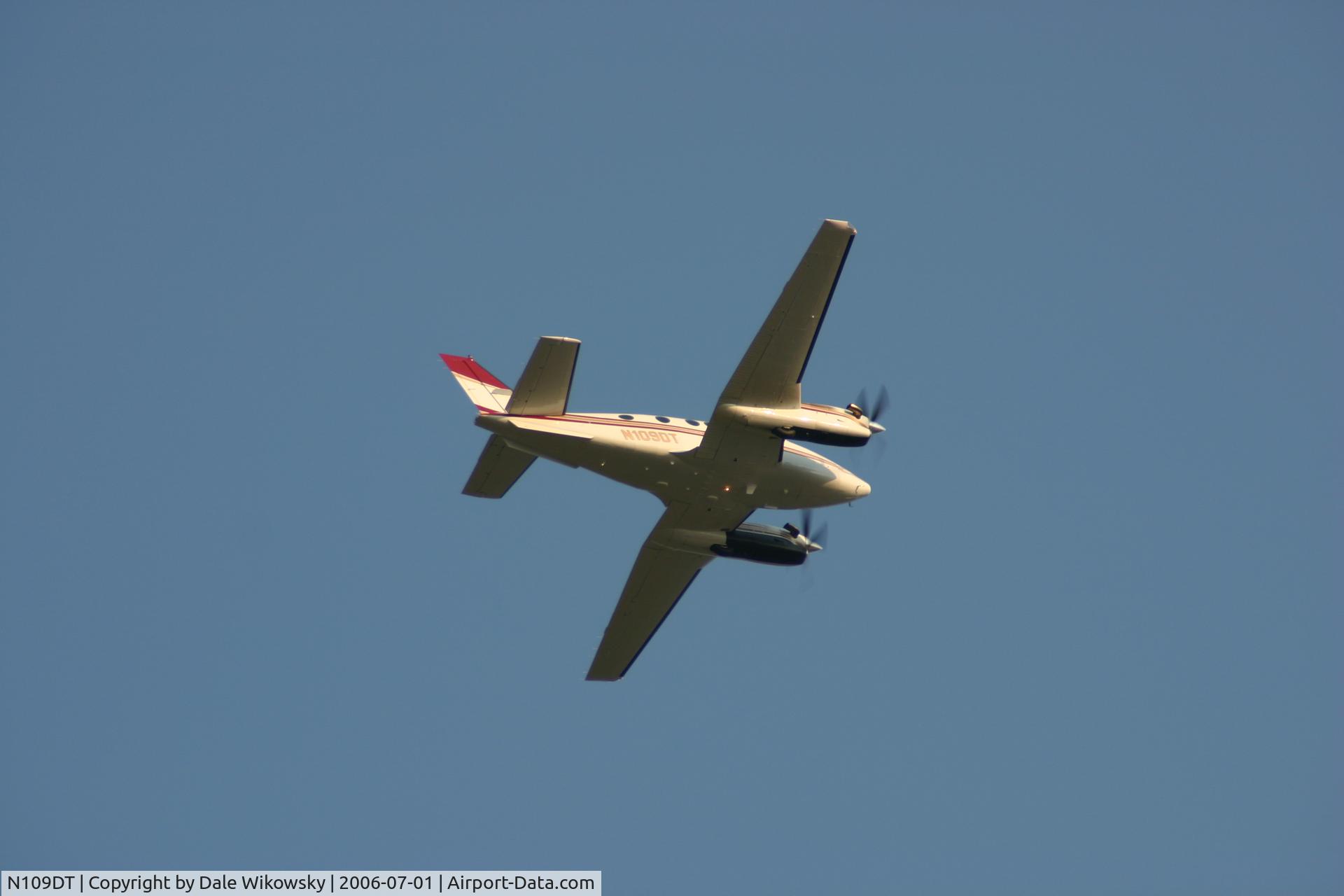 N109DT, 1985 Beech C90 King Air C/N LJ-1102, Another photo of N1080T