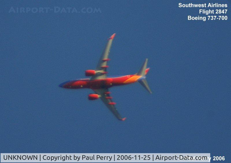 UNKNOWN, Boeing 737 C/N Unknown, Not an overhead shot, she's in a break for landing