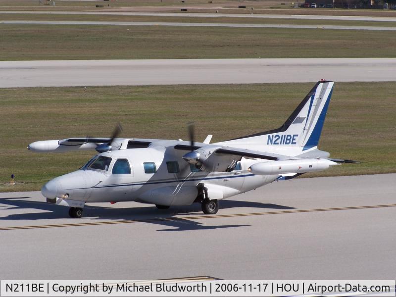 N211BE, 1974 Mitsubishi MU-2B-35 C/N 641, Taxis by the Air Terminal Museum