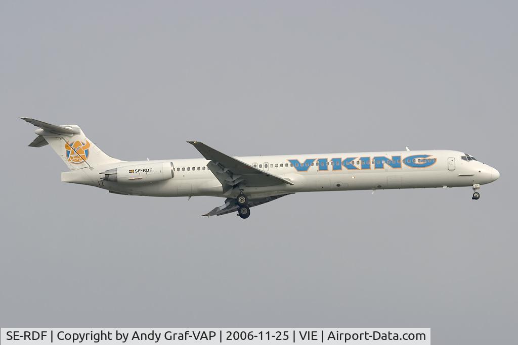 SE-RDF, 1988 McDonnell Douglas MD-83 (DC-9-83) C/N 49769, Viking MD80