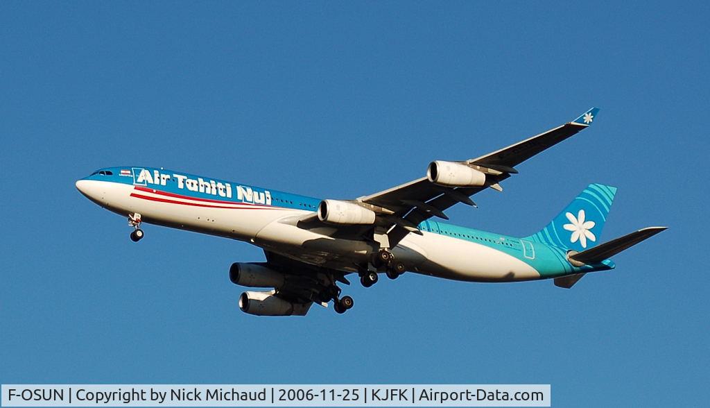 F-OSUN, 2001 Airbus A340-313 C/N 446, Landing 31R