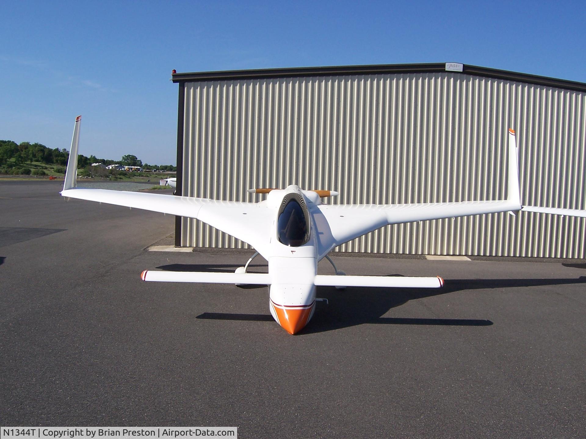 N1344T, 1982 Rutan Long-EZ C/N R-12007, N1344T Long EZ at Columbia, California