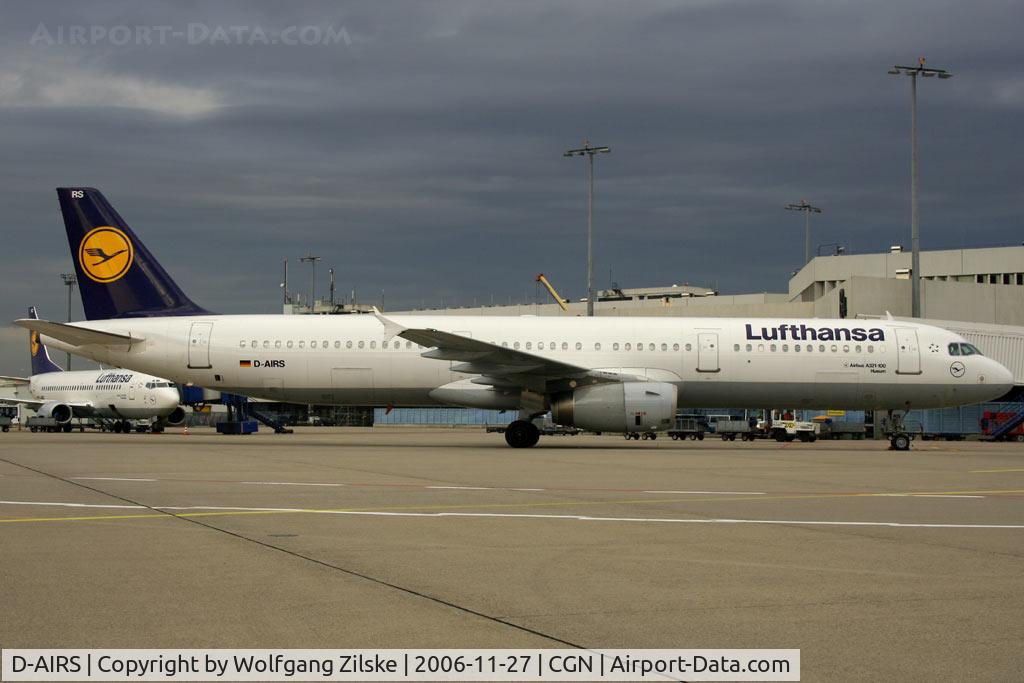 D-AIRS, 1996 Airbus A321-131 C/N 0595, visitor