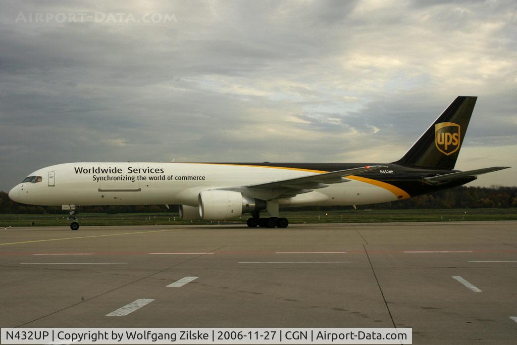 N432UP, 1993 Boeing 757-24APF C/N 25463, freighter