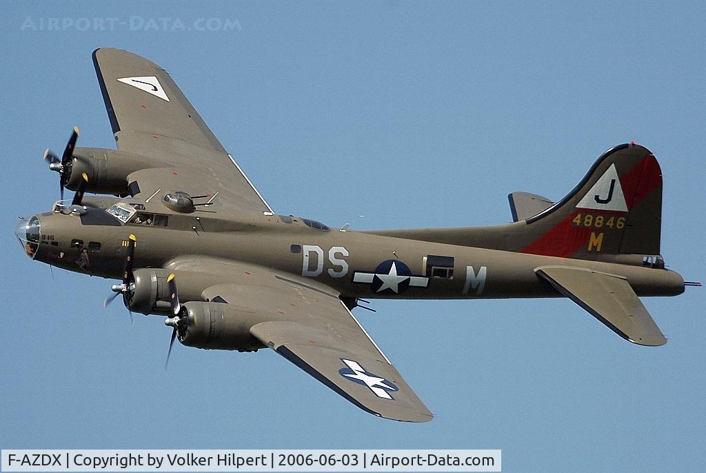 F-AZDX, 1944 Boeing B-17G Flying Fortress C/N 8246, Boeing B-17G Flying Fortress Pink Lady