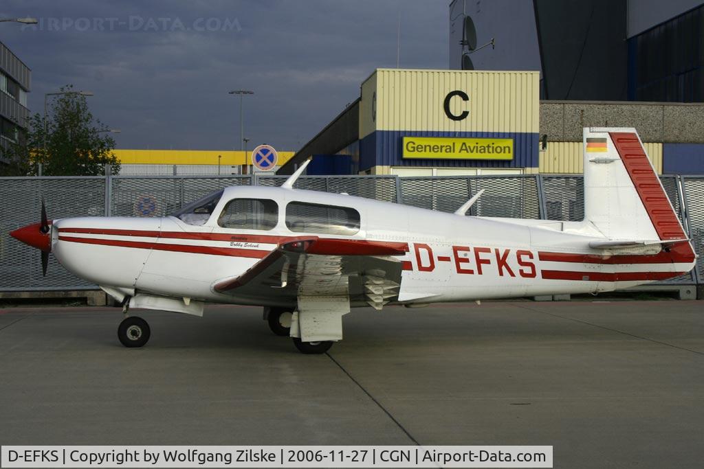 D-EFKS, Mooney M20K C/N 251164, visitor