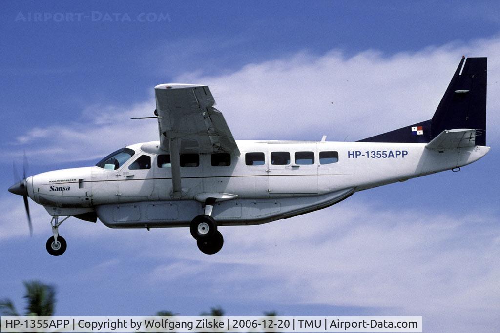 HP-1355APP, 1998 Cessna 208B Caravan 1 C/N 208B0681, visitor