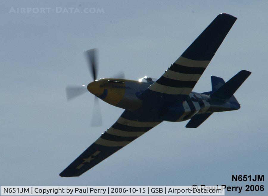 N651JM, 1944 North American/aero Classics P-51D C/N 44-74976, Gracing the crowd with a nice, powerful arc