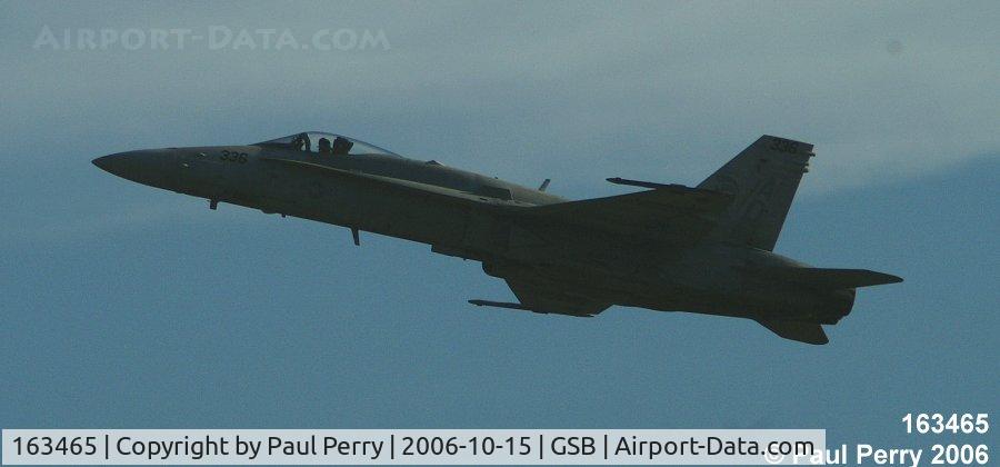 163465, 1988 McDonnell Douglas F/A-18C Hornet C/N 0686, Late in the day, a Hornet leaving for Oceana