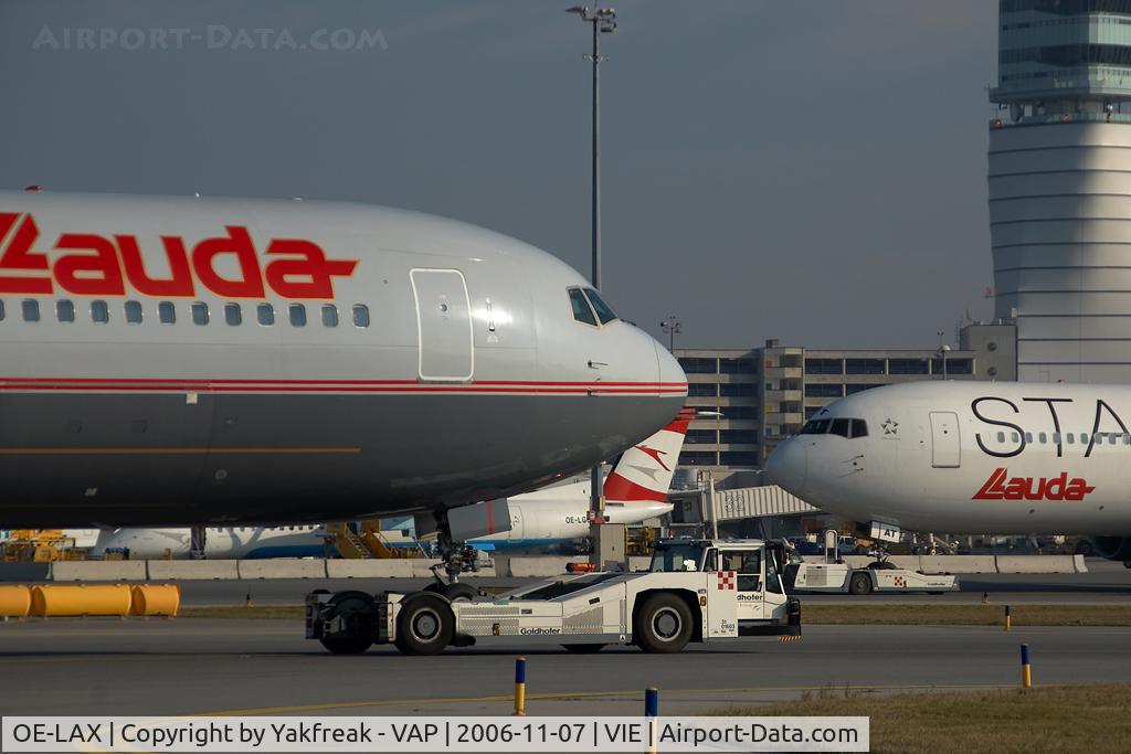 OE-LAX, 1992 Boeing 767-3Z9/ER C/N 27095, Lauda Air Boeing 767-300 together with sistership OE-LAT