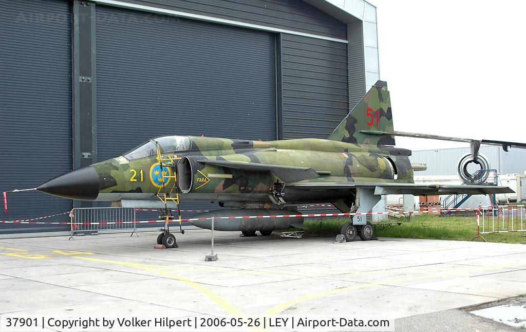 37901, 1975 Saab AJSH 37 Viggen C/N 37901, Saab 37 Viggen
