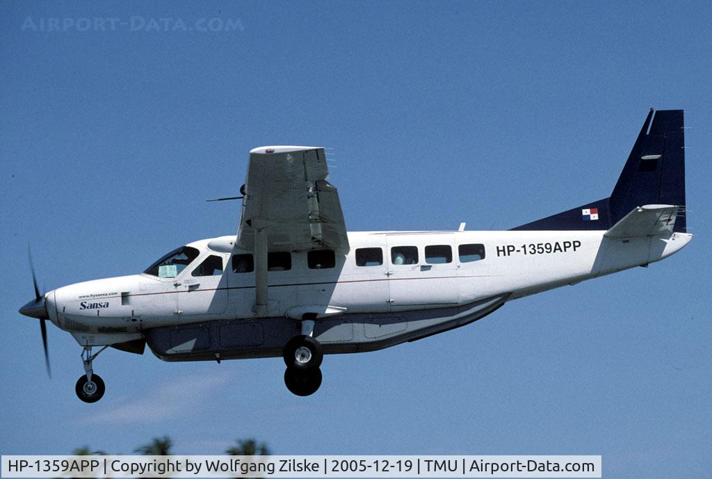 HP-1359APP, 1998 Cessna 208B Grand Caravan C/N 208B0711, visitor