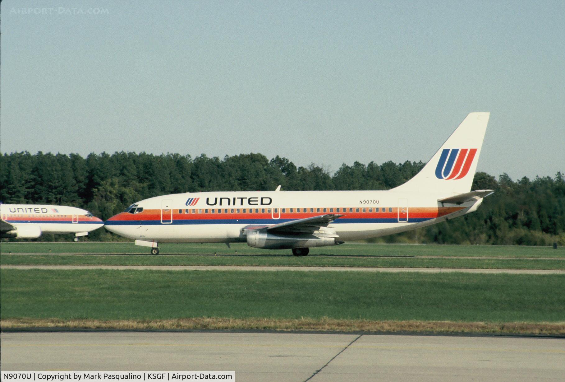 N9070U, 1969 Boeing 737-222 C/N 19951, Boeing 737-200