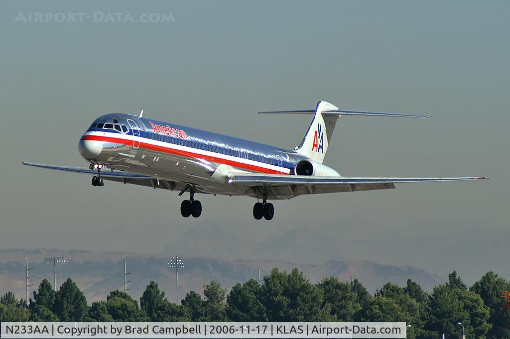 N233AA, 1983 McDonnell Douglas MD-82 (DC-9-82) C/N 49180, American Airlines / 1983 Mcdonnell Douglas DC-9-82(MD-82)