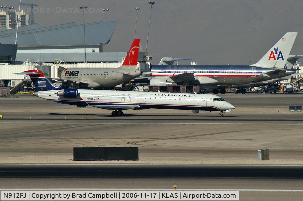 N912FJ, 2004 Bombardier CRJ-900ER (CL-600-2D24) C/N 15012, US Airways Express / 2004 Bombardier Inc CL600-2D24