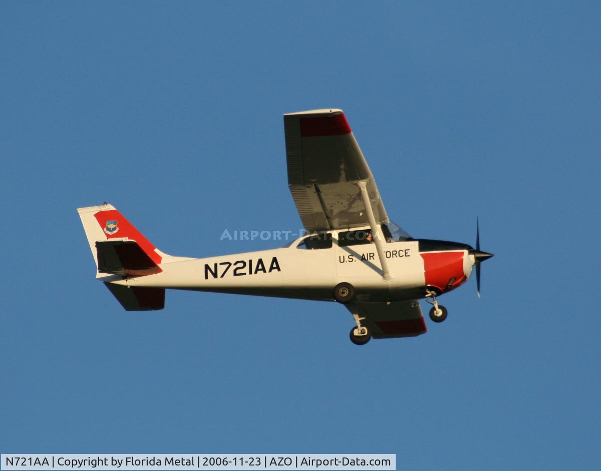N721AA, 1968 Cessna 172K Skyhawk C/N 17257605, Painted in Air Force colors