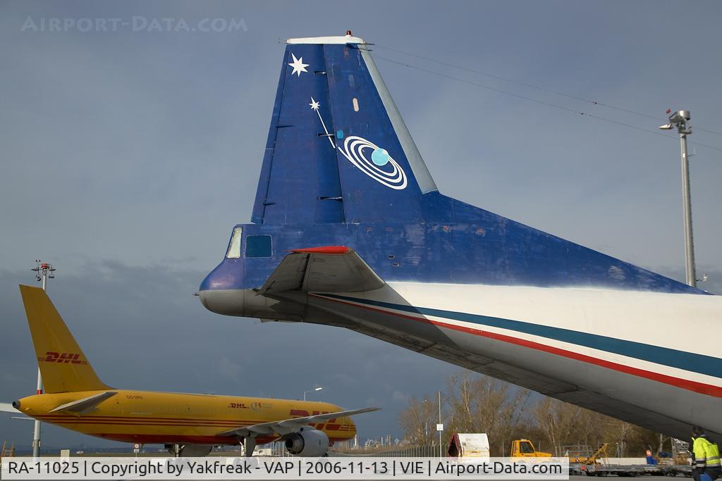 RA-11025, Antonov An-12TB C/N 6344103, Kosmos Antonov 12
