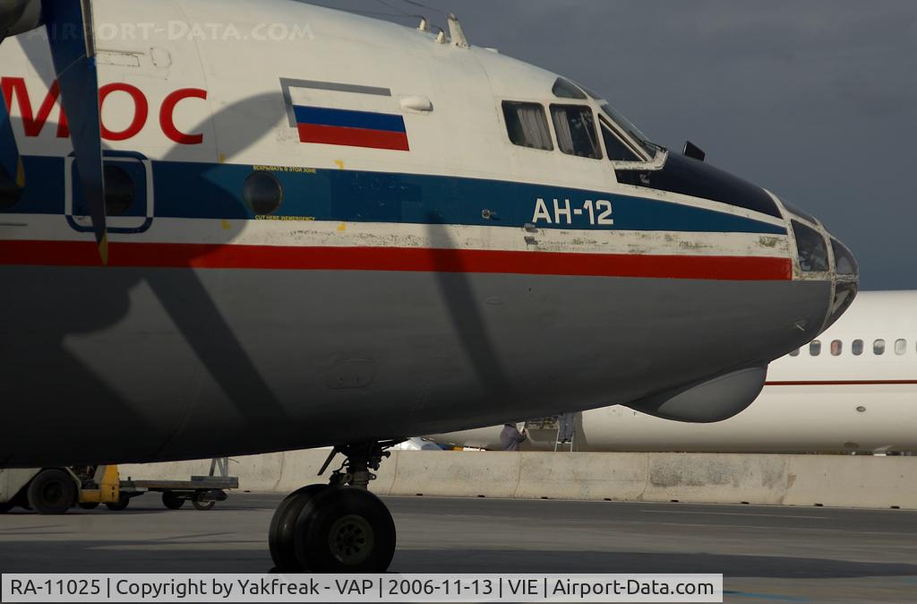 RA-11025, Antonov An-12TB C/N 6344103, Kosmos Antonov 12