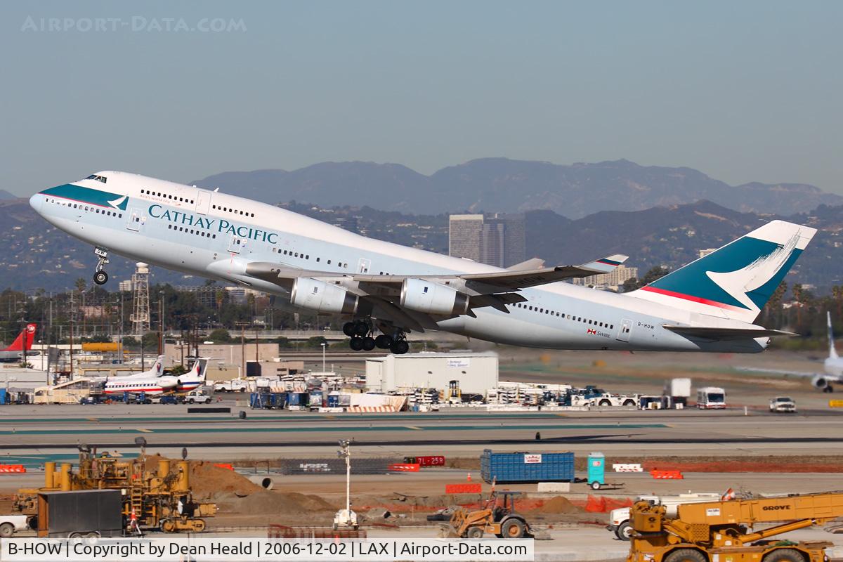 B-HOW, 1991 Boeing 747-467 C/N 25211, Cathay Pacific B-HOW (FLT CPA885) climbing out from RWY 25R enroute to Hong Kong Int'l (VHHH).