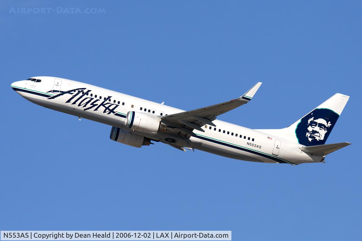 N553AS, 2006 Boeing 737-890 C/N 34594, Alaska Airlines N553AS (FLT ASA292) climbing out from RWY 25R enroute to Los Cabos Int'l (MMSD).