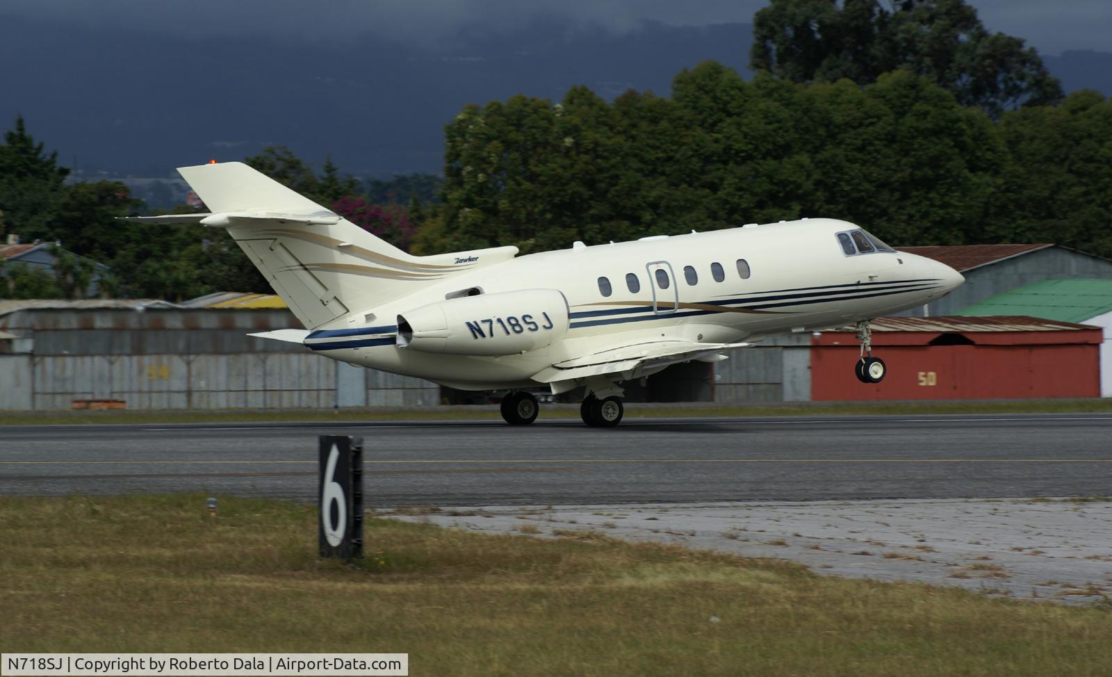 N718SJ, 2005 Raytheon Hawker 800XP C/N 258718, Flying to Fort Lauderdale