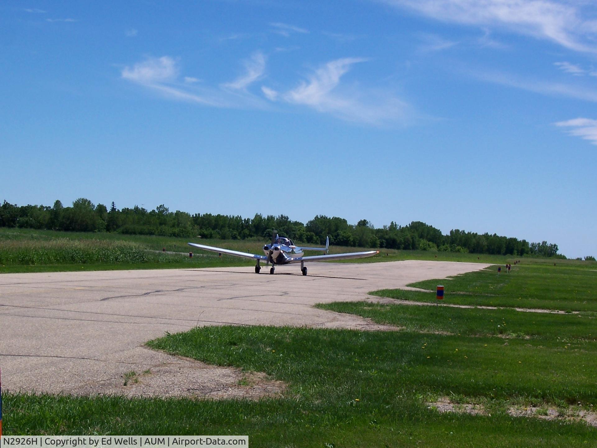 N2926H, 1946 Erco 415C Ercoupe C/N 3551, Fuel Stop at AUM