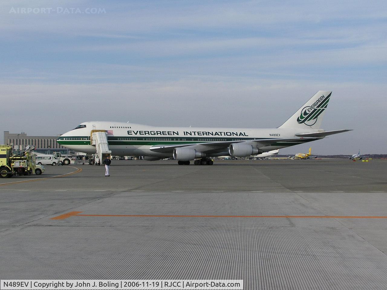 N489EV, 1986 Boeing 747-230SF C/N 23393, Cargo ramp at New Chitose Airport
