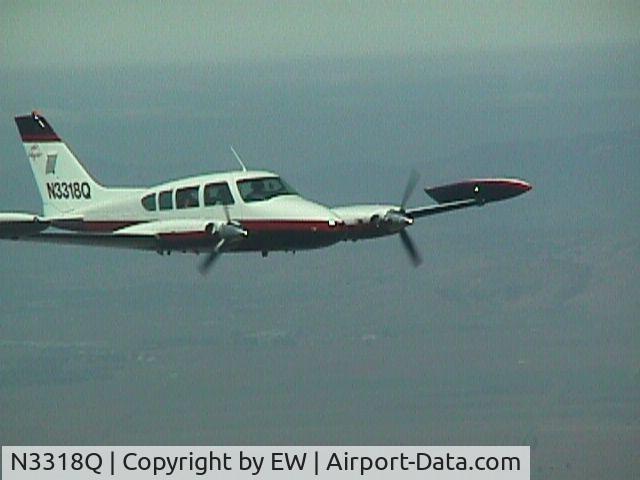 N3318Q, 1966 Cessna 320D Executive Skyknight C/N 320D0118, In Flight