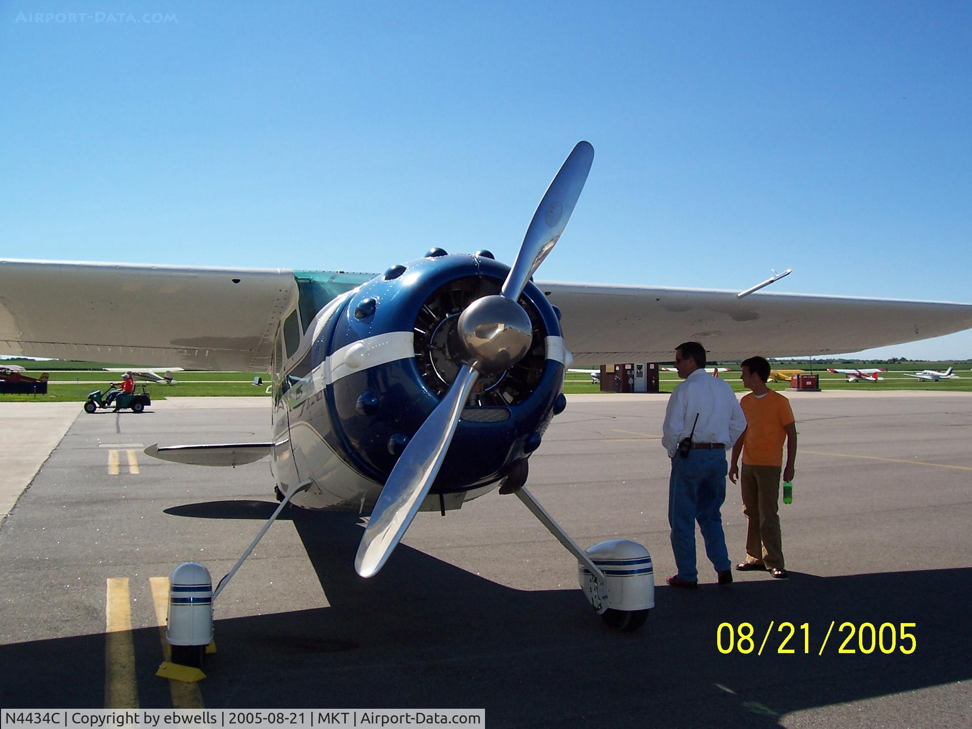 N4434C, 1953 Cessna 195A C/N 16019, MKT Fly In