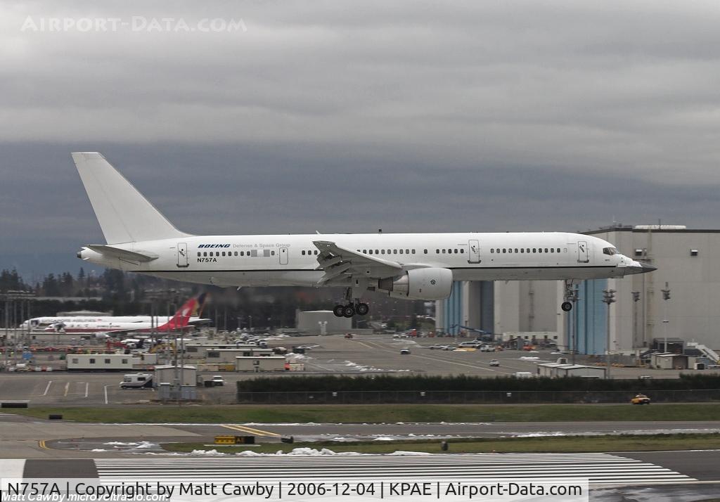 N757A, 1982 Boeing 757-200 C/N 22212, Landing at Paine Field, Everett, Washington