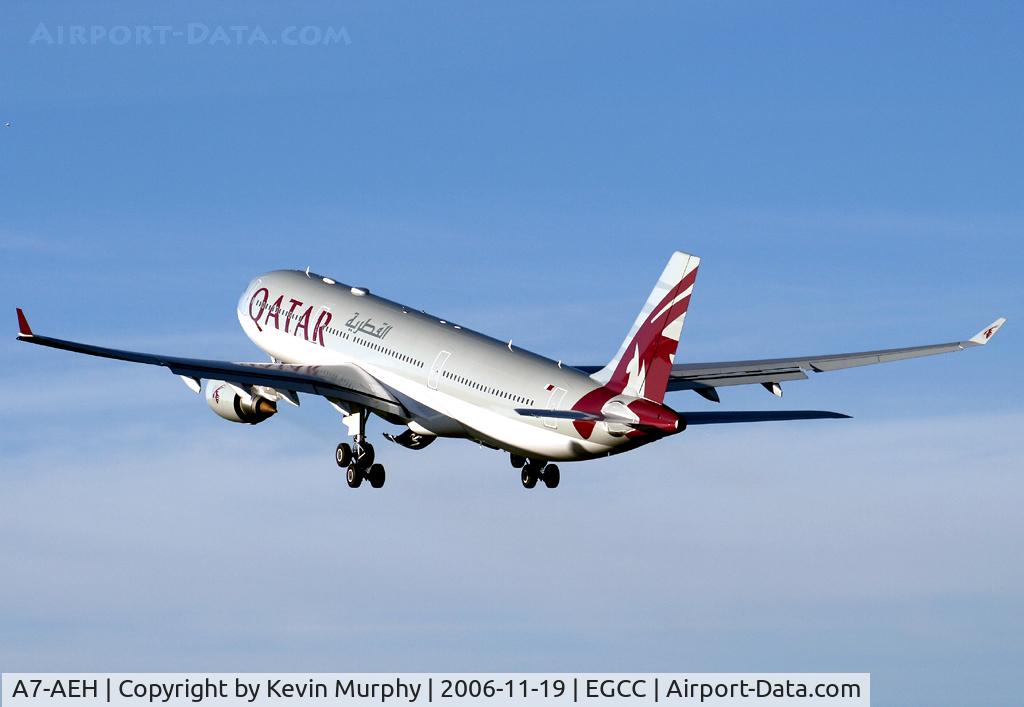 A7-AEH, 2006 Airbus A330-302 C/N 789, Rear view on Qatar 330