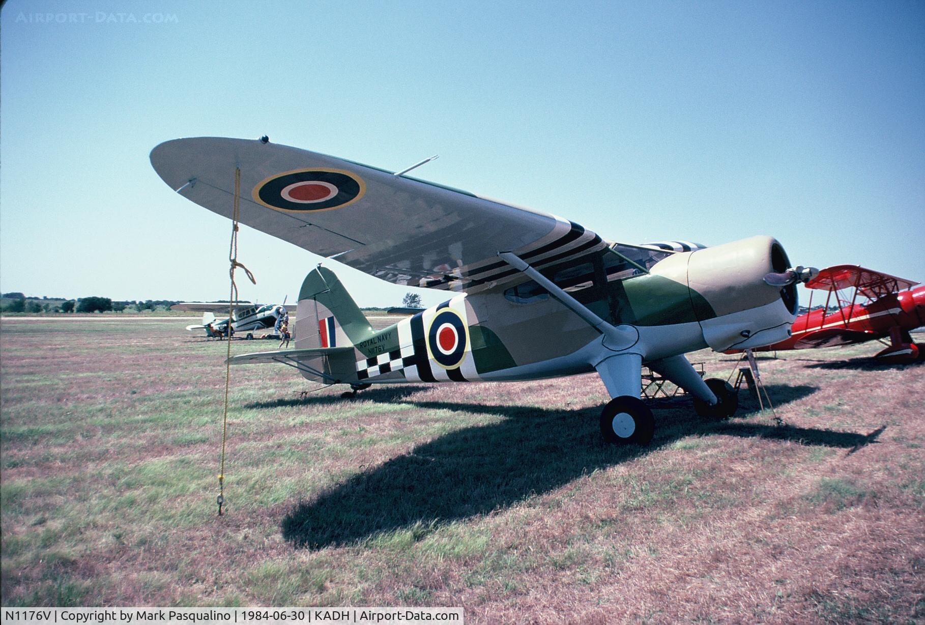 N1176V, 1943 Stinson V77 Reliant C/N 77-398, Stinson V77