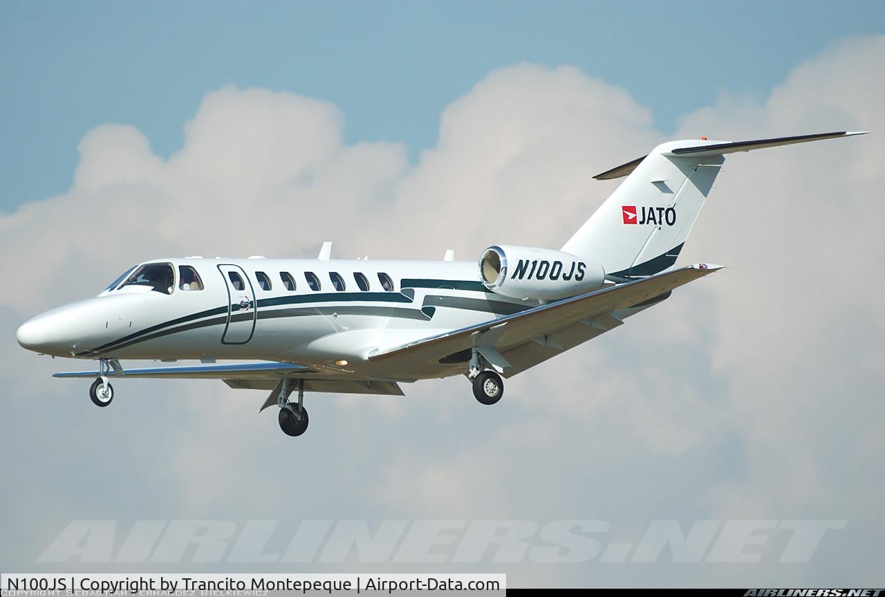N100JS, 2006 Cessna 525B CitationJet CJ3 C/N 525B-0095, Landing...