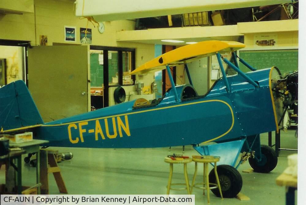 CF-AUN, 1970 Pietenpol Air Camper C/N PHC-2001, Juring recover in Sherward Park Volcational School