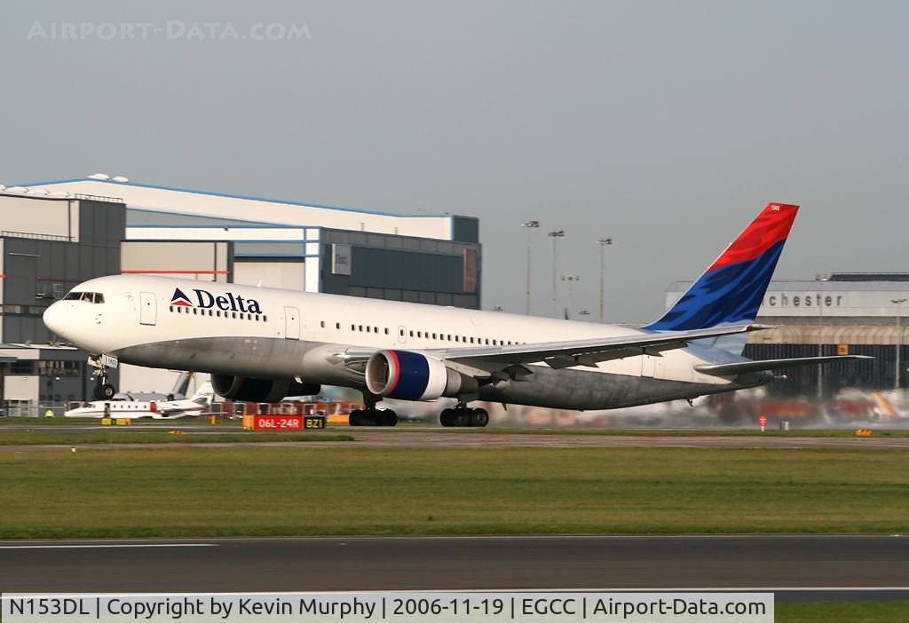 N153DL, 1990 Boeing 767-3P6 C/N 24985, Take off on 24R