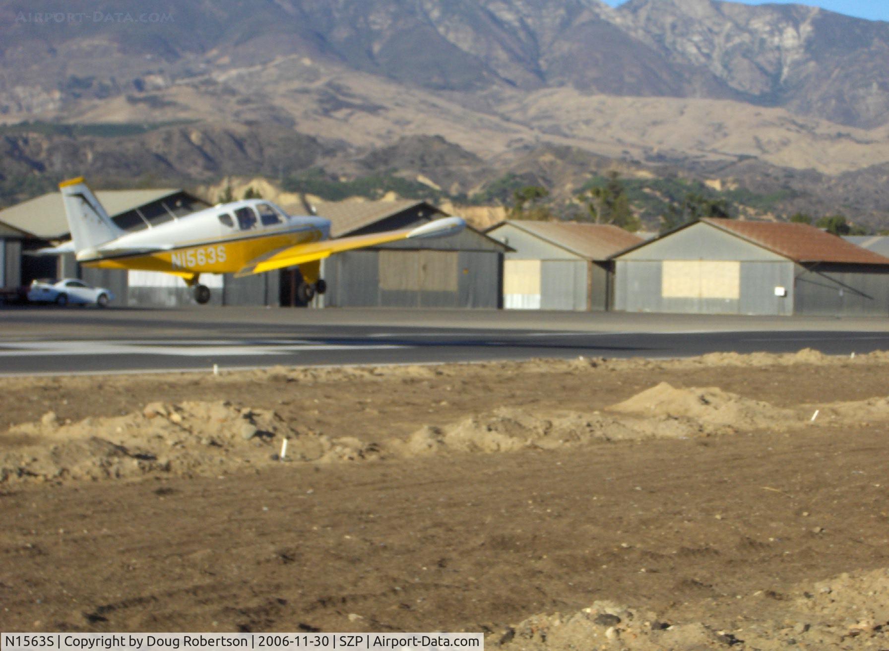 N1563S, 1962 Beech 35-B33 Debonair C/N CD-524, 1962 Beech 35-B33 DEBONAIR, Continental IO-470-K 225 Hp, landing Rwy 04