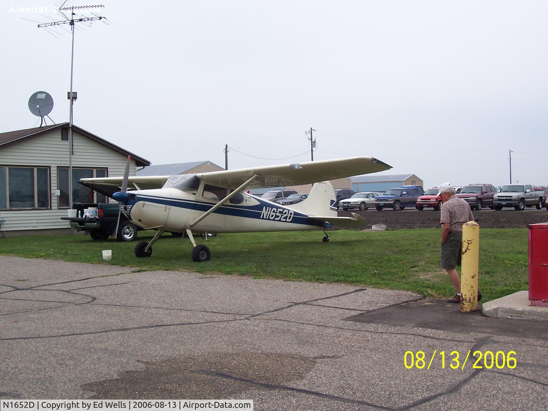 N1652D, 1952 Cessna 170B C/N 20294, At Waseca Municipal