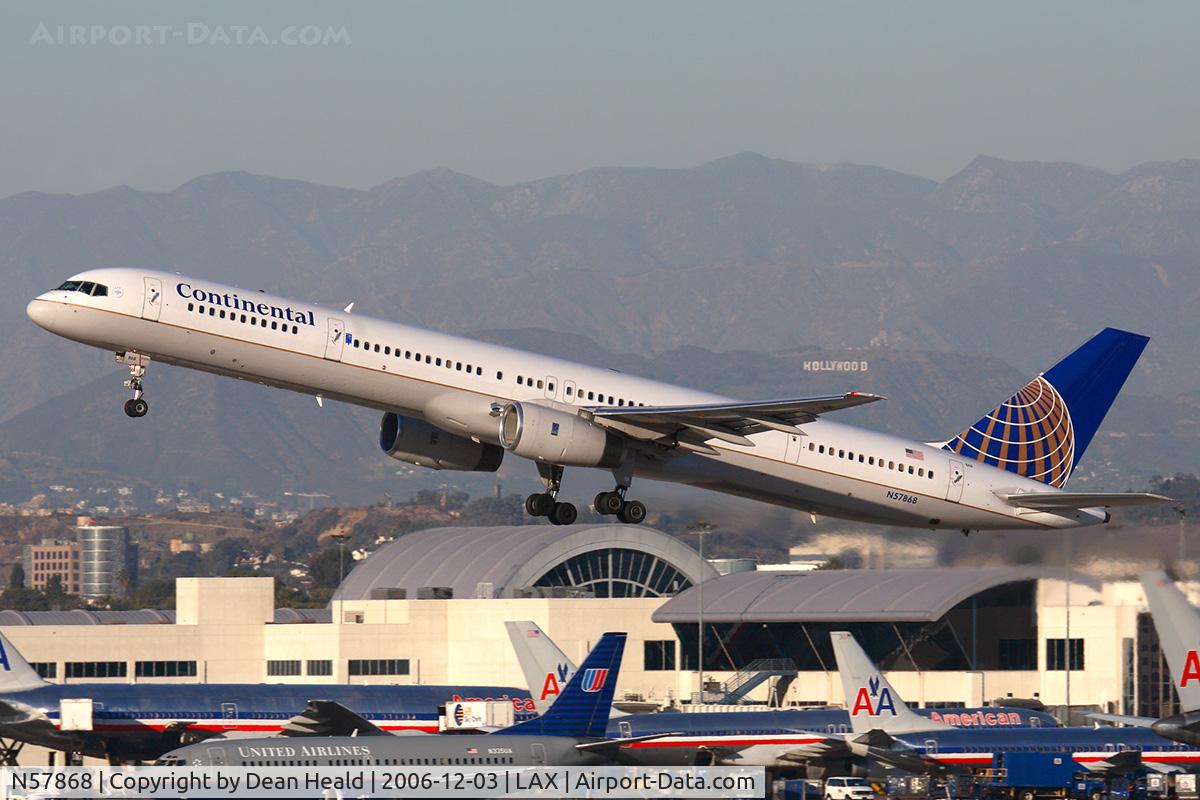 N57868, 2002 Boeing 757-33N C/N 32590, Continental Airlines N57868 (FLT COA594) departing RWY 25R enroute to George Bush Intercontinental Houston (KIAH).