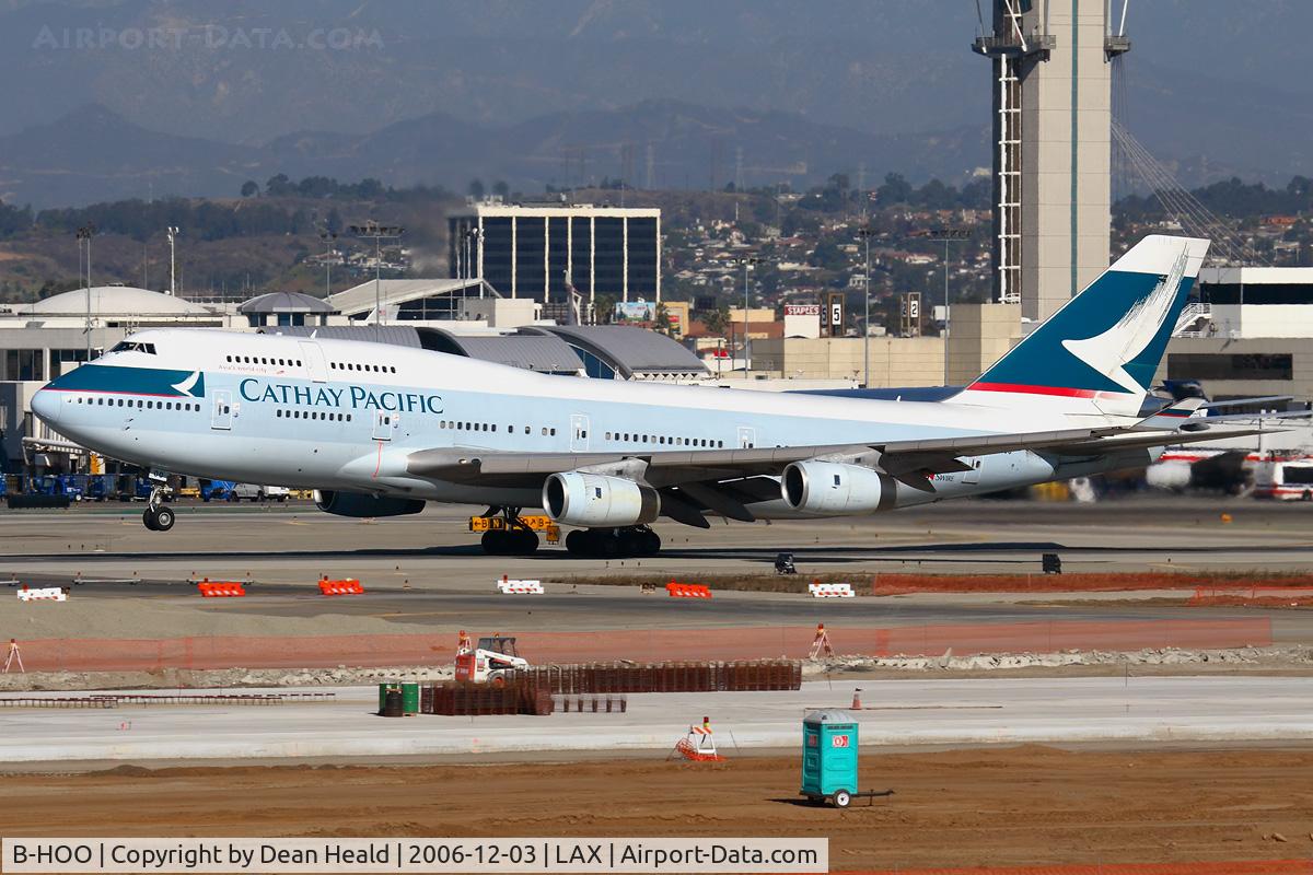 B-HOO, 1988 Boeing 747-467 C/N 23814, A very heavy Cathay Pacific B-HOO (FLT CPA885) departing RWY 25R enroute to Hong Kong Int'l (VHHH).