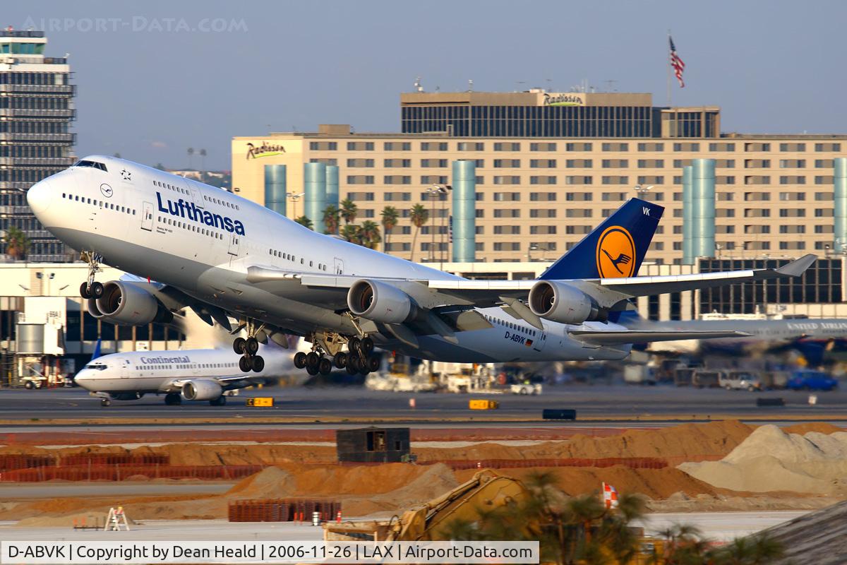 D-ABVK, 1991 Boeing 747-430 C/N 25046, Lufthansa D-ABVK (FLT DLH457) departing RWY 25R enroute to Frankfurt Main (EDDF).