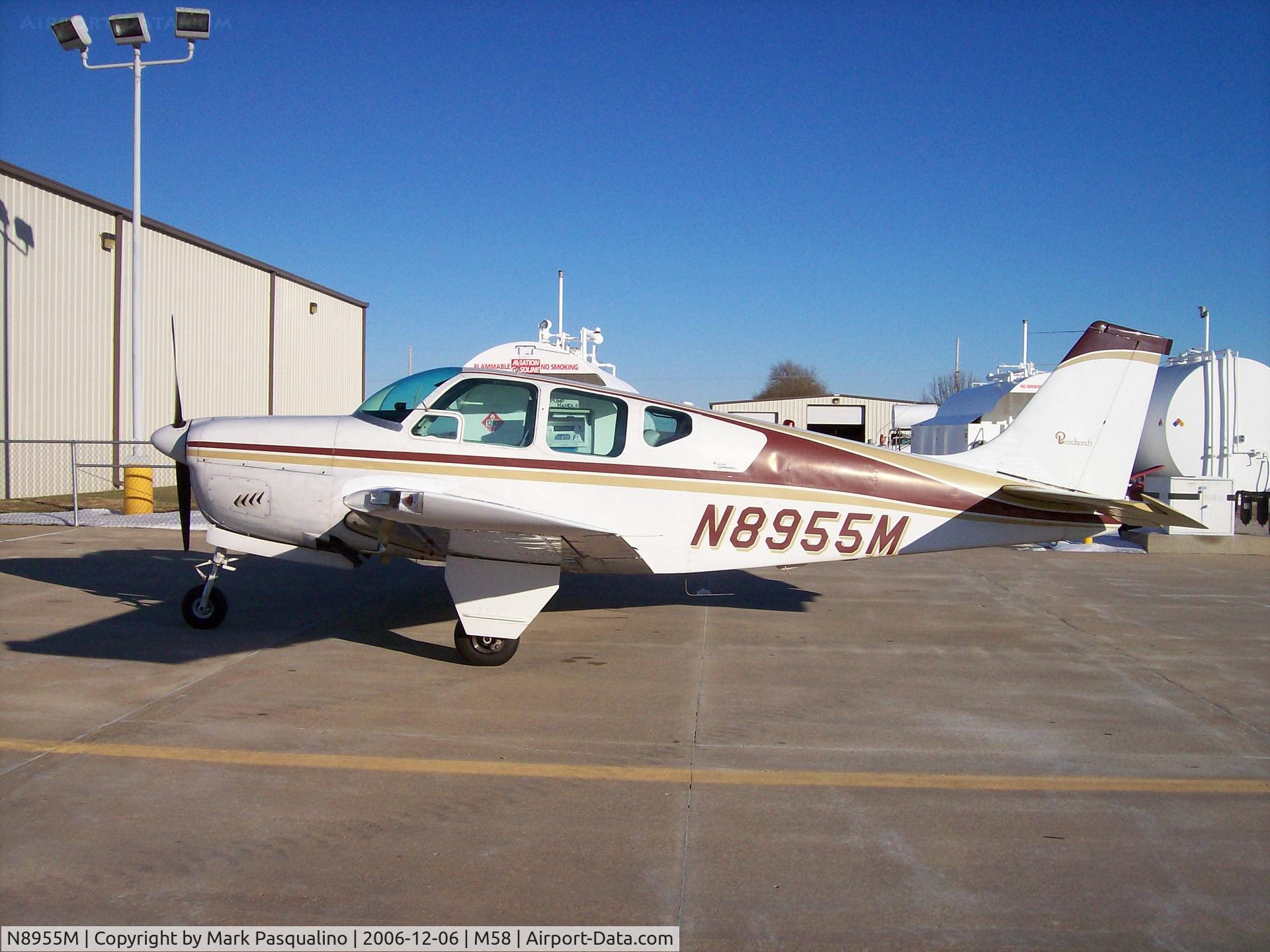N8955M, 1963 Beech 35-B33 Debonair C/N CD-713, Beech B33