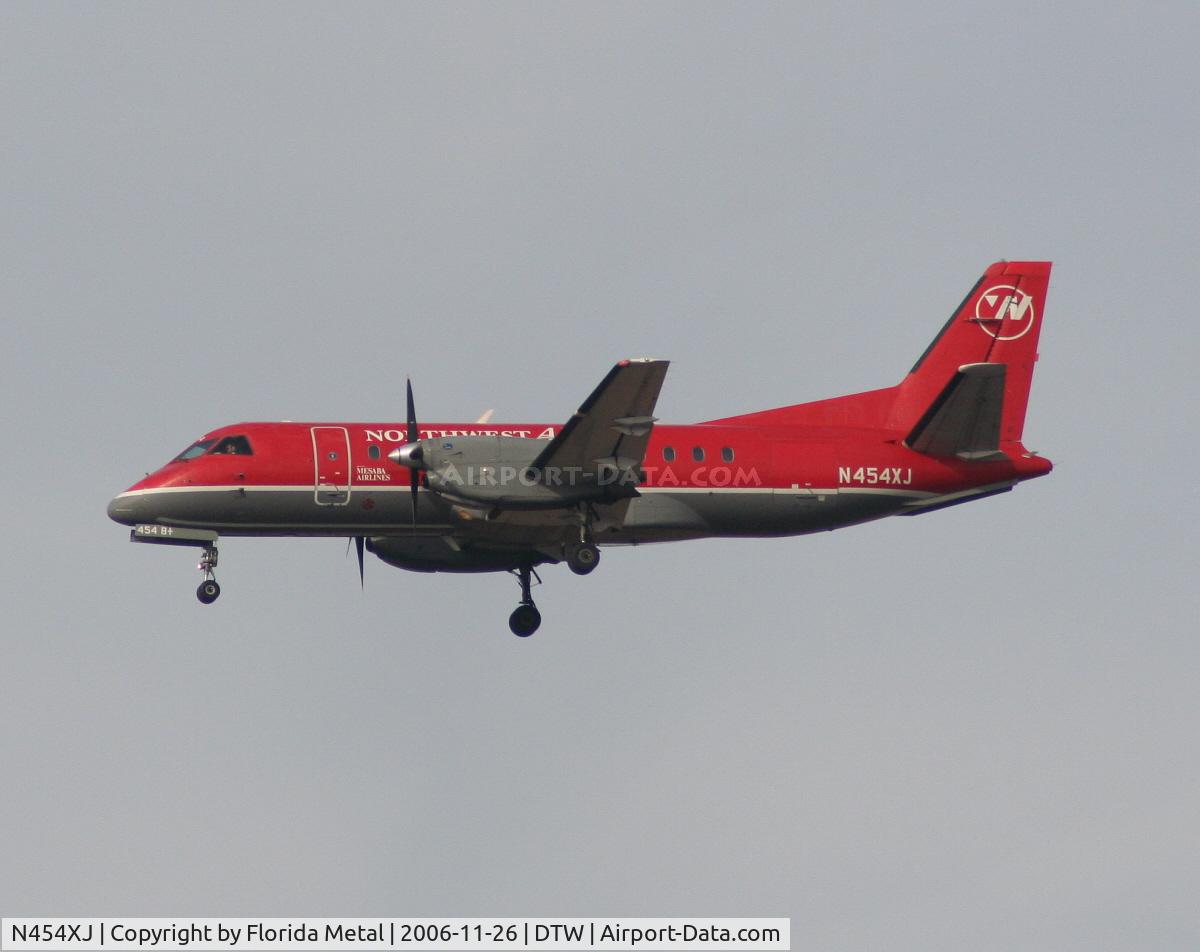 N454XJ, 1998 Saab 340B C/N 340B-454, Mesaba Saab 340