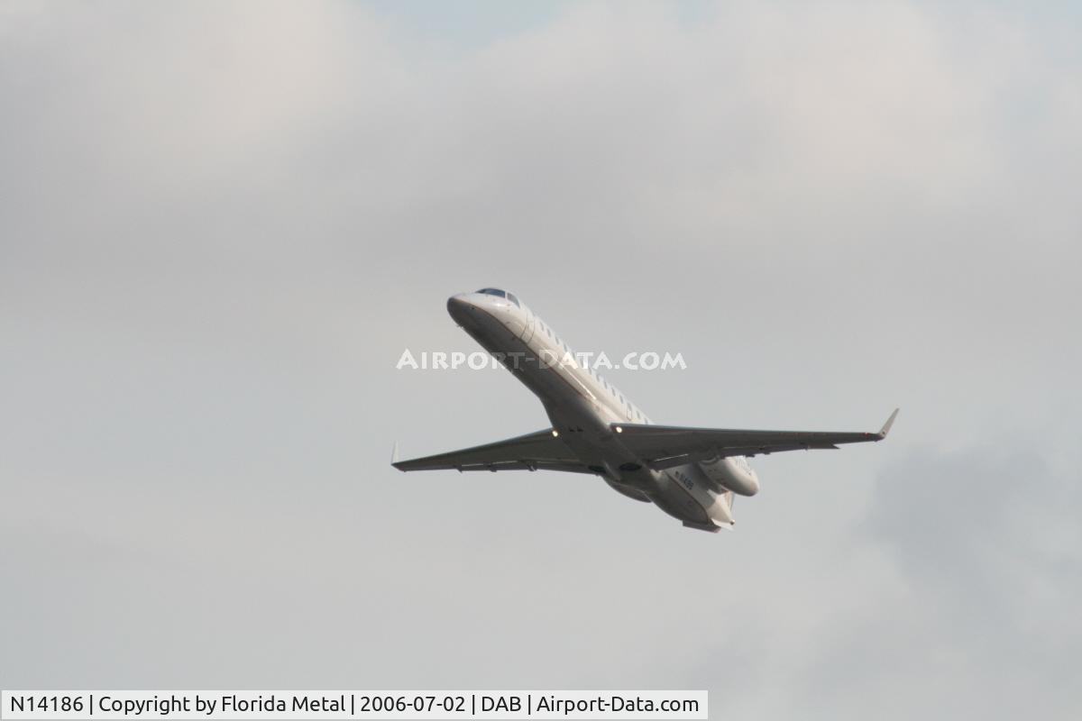 N14186, 2005 Embraer ERJ-145XR (EMB-145XR) C/N 14500924, Continental Express Jet