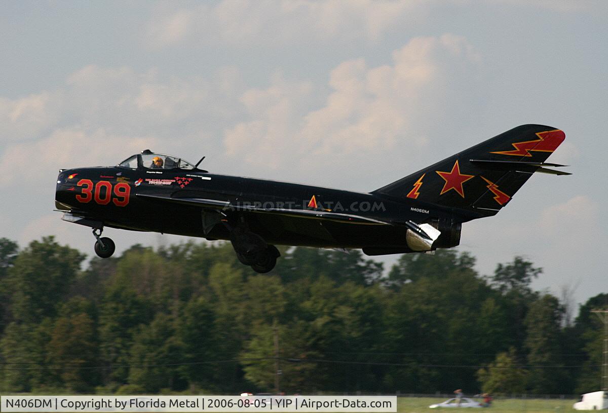 N406DM, 1957 Mikoyan-Gurevich MiG-17T C/N 0613, Mig-17