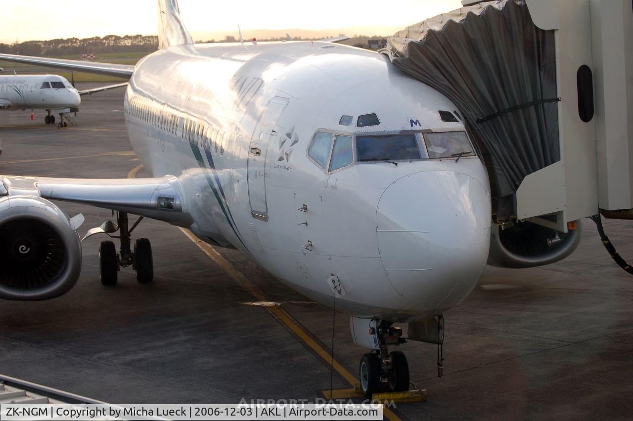 ZK-NGM, 1995 Boeing 737-3K2 C/N 28085, Getting ready for the flight to Dunedin via Wellington