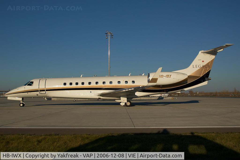 HB-IWX, 2004 Embraer EMB-135BJ Legacy 600 C/N 14500841, Embraer 135 Legacy